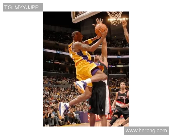 科比与约翰逊的传奇对决：篮球历史上的巅峰时刻与辉煌瞬间